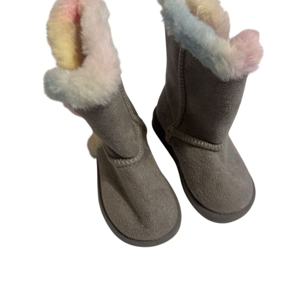 Fabkids Girls Snow Boots Size 5 Gray with Rainbow Fur Lining Winter